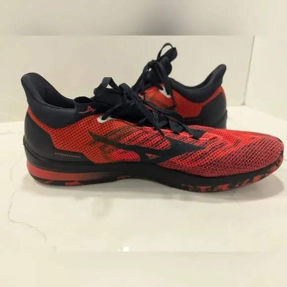 Mizuno Men's Tc-11 Cross Trainer running red black sneakers shoe low top size 14